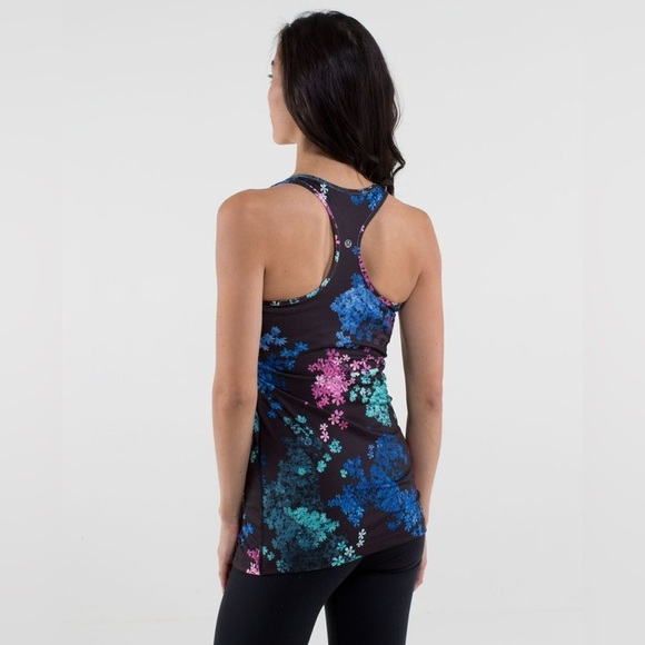 Lululemon Cool Racerback Tank Top Size 6 Petal Pop Multi Black Floral. - Picture 2 of 8